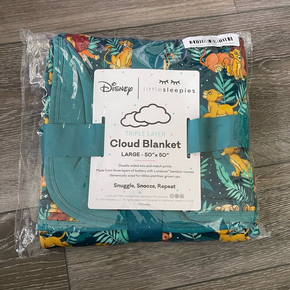 Little Sleepies Disney Simba’s Sky Lion King cloud blanket